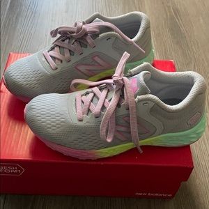 Girls New balance sneakers